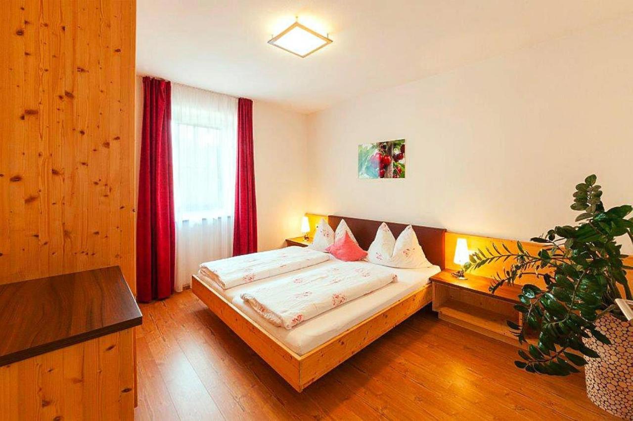 Apartment In Naz-Sciaves With Garden Natz-Schabs Dış mekan fotoğraf