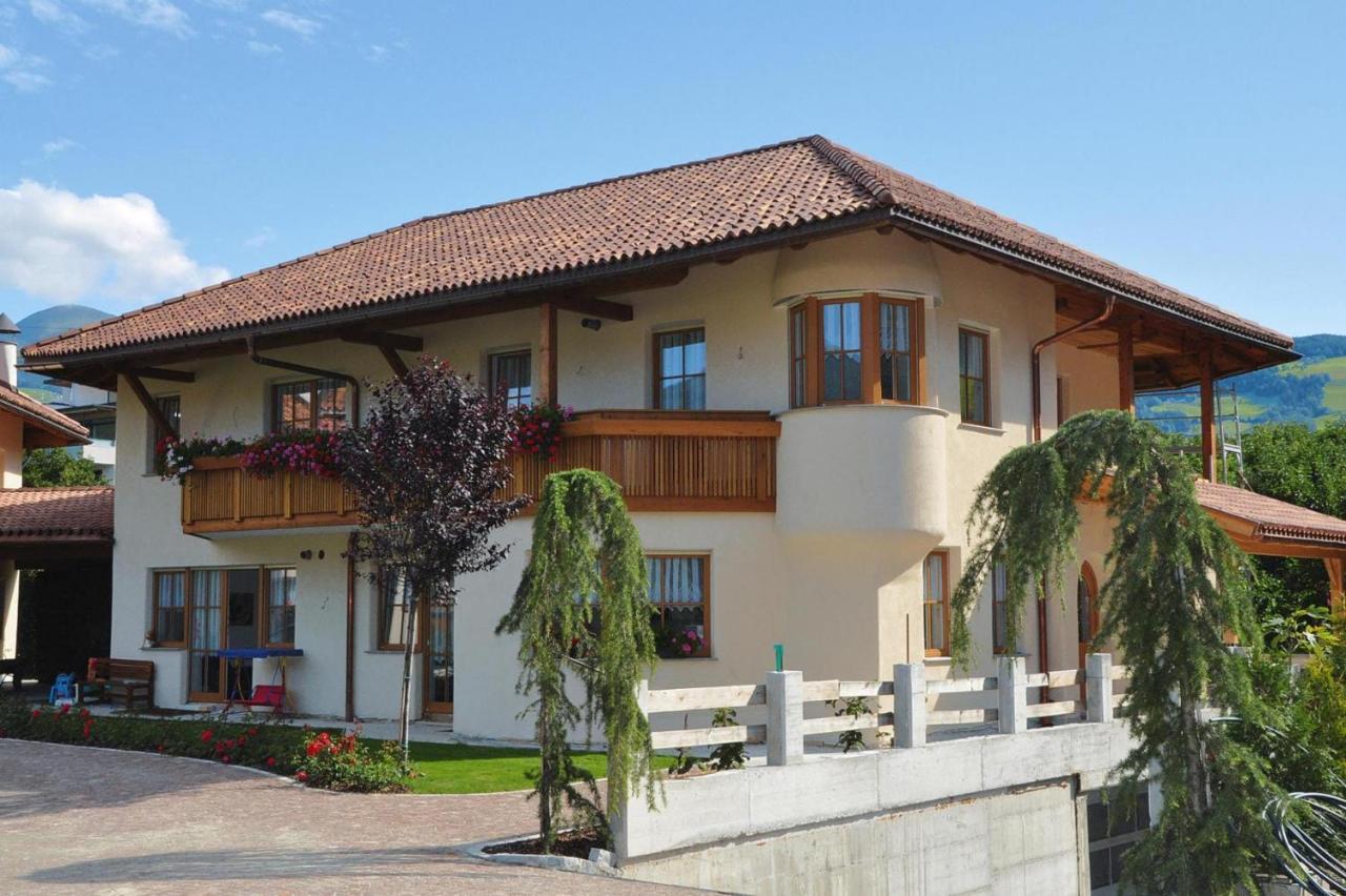 Apartment In Naz-Sciaves With Garden Natz-Schabs Dış mekan fotoğraf